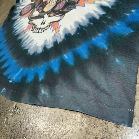 Vintage liquid blue Grateful Dead 1994 tour shirt - Picture 10 of 10